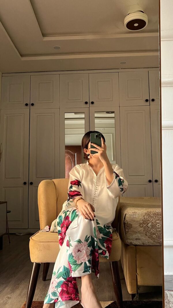 Stylish Women's Stitched Shirt And Trouser Set - Image 4