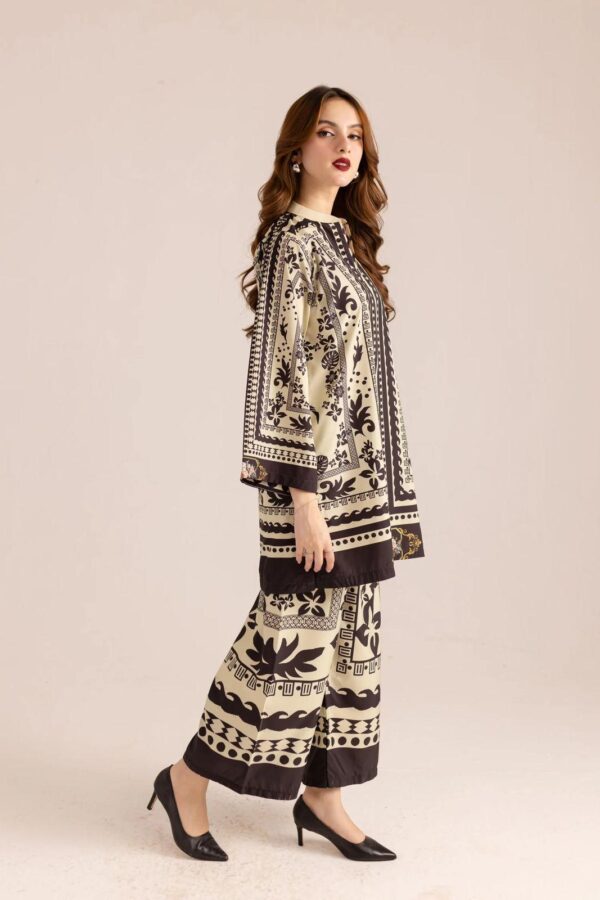 Stylish Printed Shirt and Trouser Set - Image 3